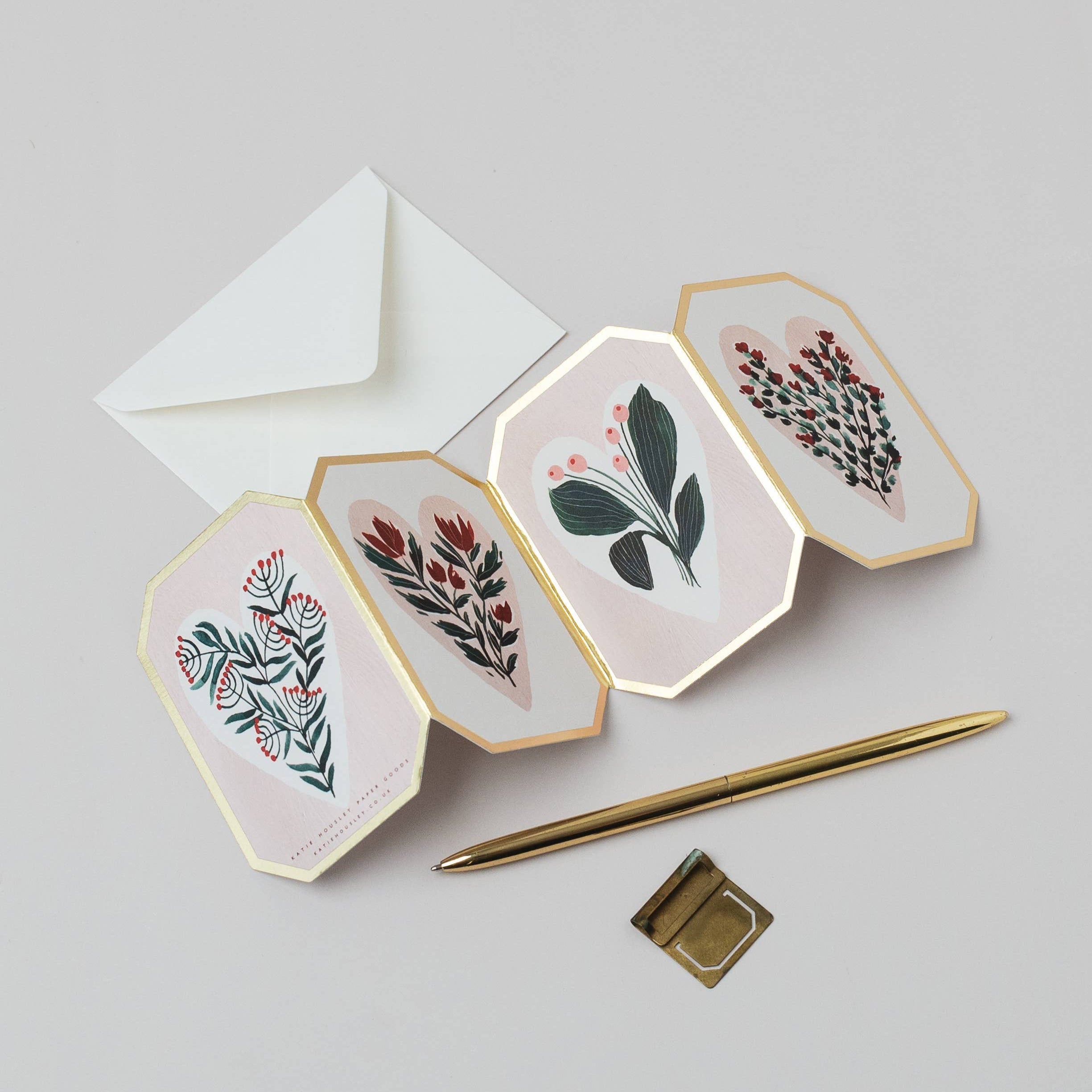 CONCERTINA HEART FLORAL DIE CUT LOVE MINI VALENTINES CARD